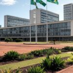 Palácio do Buriti em Brasília, representando cortes drásticos no GDF e contestação de auditores sobre arrecadação.