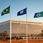 Edifício governamental em Brasília representando divulgação de selecionados para Preparação DF e início de matrículas.