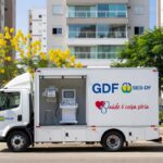 Carreta para exames de imagem do programa Agora Tem Especialistas em rua de Taguatinga, DF.