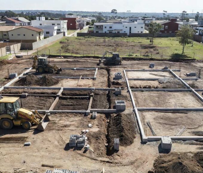 Canteiro de obras para novas creches no Recanto das Emas, Brasília