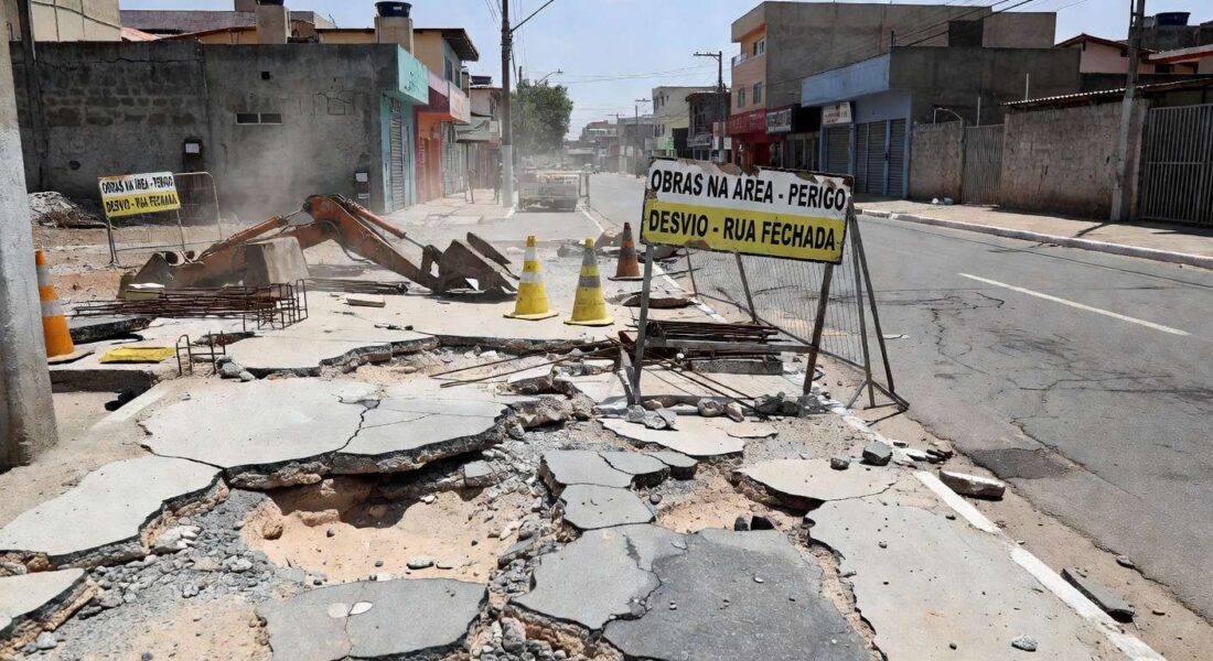 Calçadas destruídas por obras em Ceilândia e Taguatinga, Brasília