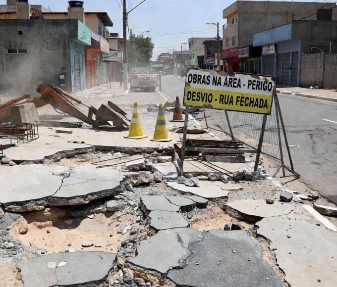 Calçadas destruídas por obras em Ceilândia e Taguatinga, Brasília