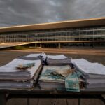 Lavouras estagnadas no cerrado do DF representando crise do agro