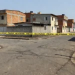 Local de esfaqueamento em Ceilândia com fita policial