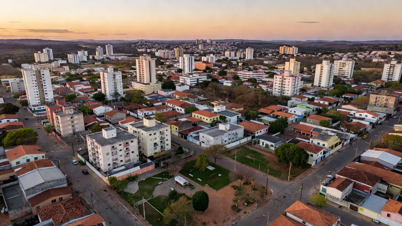 Vista aérea de Ceilândia, Águas Claras e Taguatinga Sul no DF, regiões com mais eleitores em 2026