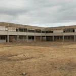 Escola Classe no DF com portões fechados após decisão de extinção