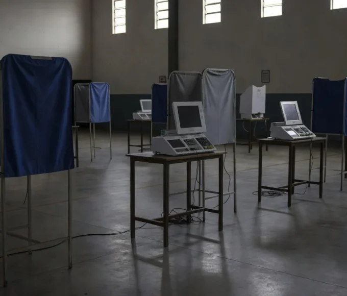 Local de votação no DF sem energia durante o primeiro turno das eleições